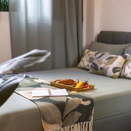 Apartment The Golden Retreat - San Babila Duomo *